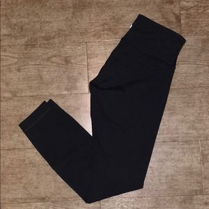 Lululemon Wunder Under tights- size 4